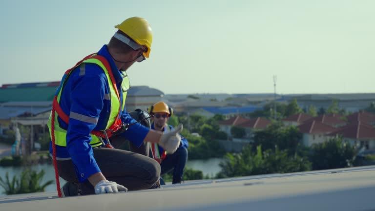 Best Commercial Roofing Services  in East Tawas, MI
